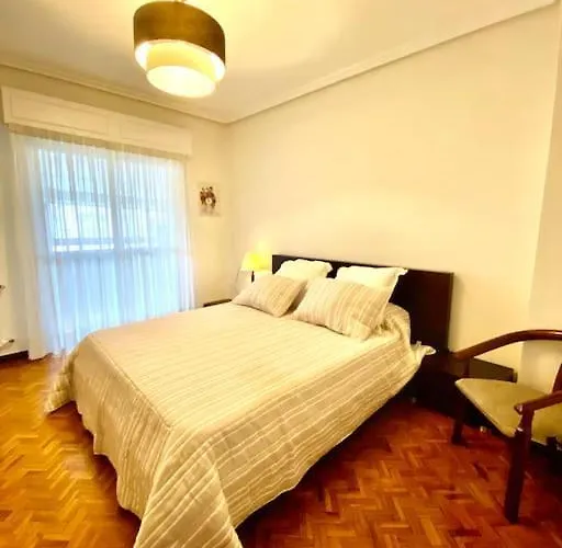 Daire Piso Doniz Ourense